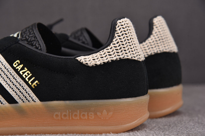 adidas Gazelle Indoor Core Black Wonder White JI2755