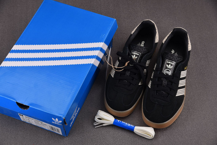 adidas Gazelle Indoor Core Black Wonder White JI2755