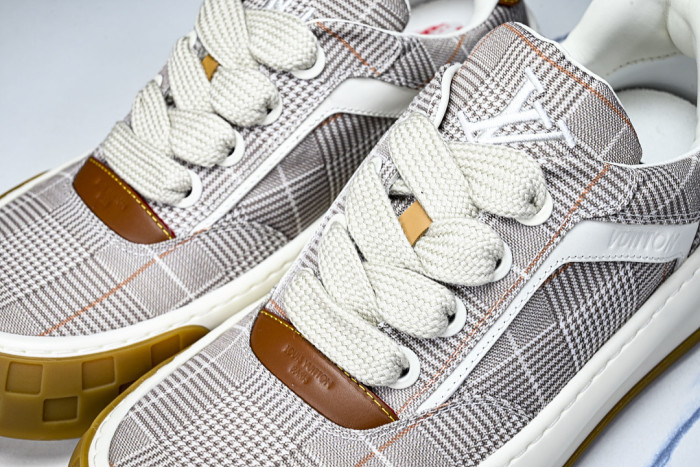 LVT Tilted Sneaker COPSHOE L&V-TI17