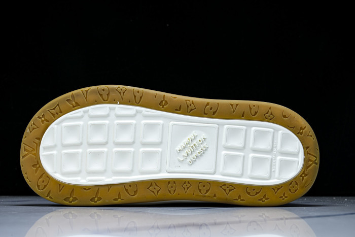 LVT Tilted Sneaker COPSHOE L&V-TI17