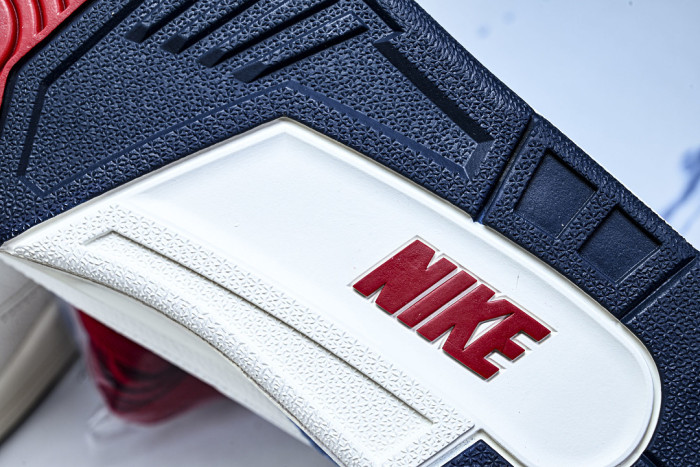 Jordan 3 Retro Levi