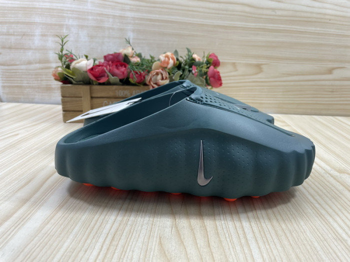 Nike Mind 001 
