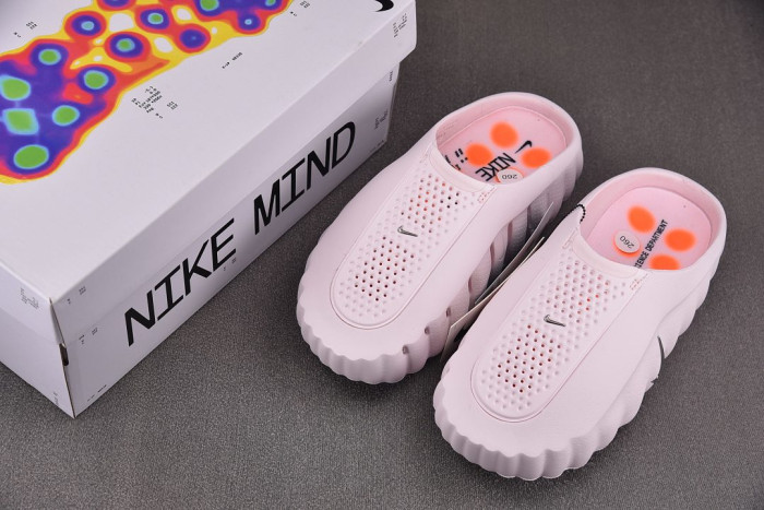 Nike Mind 001 