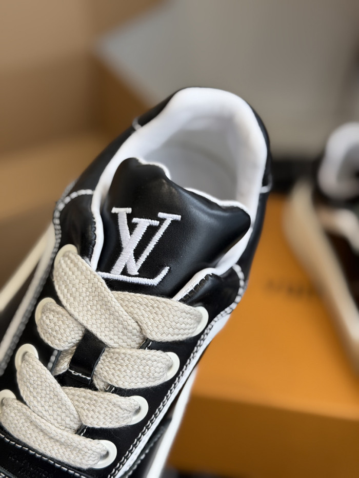 LVT Tilted Sneaker COPSHOE L&V-TI16