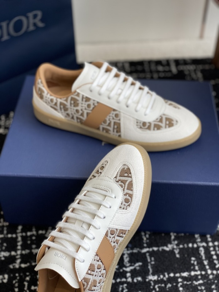 D1R* 25Pre-Fall Berlin 01 SNEAKER DR-PF01