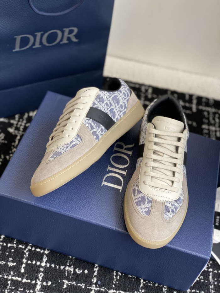 D1R* 25Pre-Fall Berlin 01 SNEAKER DR-PF03