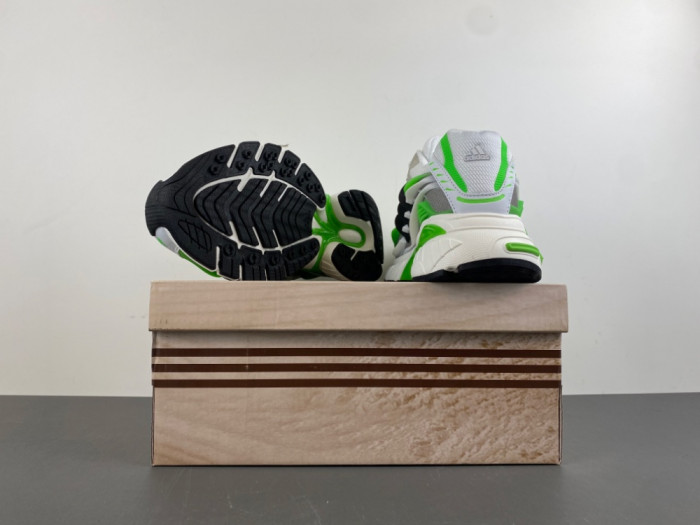 Pharrell x adidas X Adistar Jellyfish JP9264
