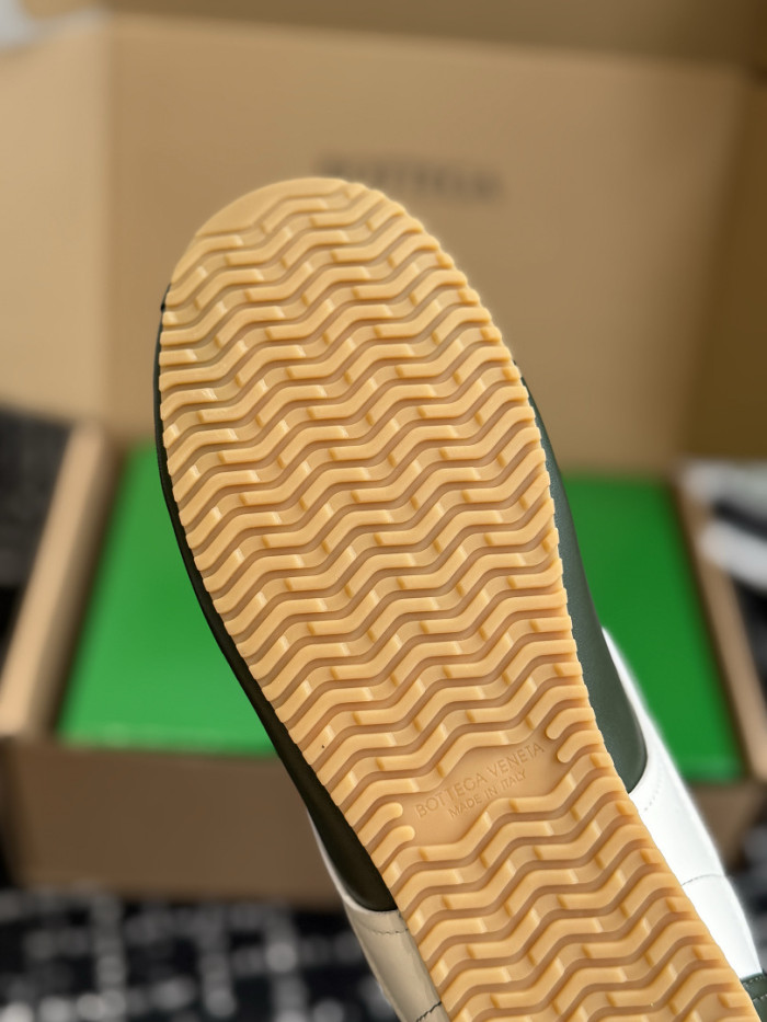B0tt*ga Ven*ta SNEAKER COPSHPE BV-110