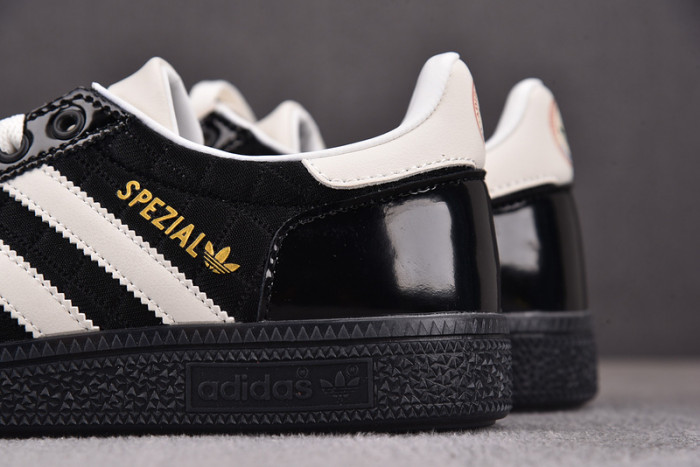 the blue trio x handball spezial