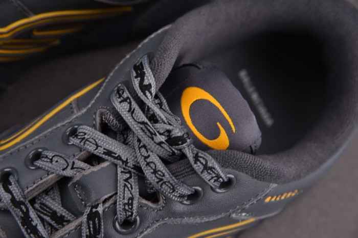 BL Hamptons Worn-Out -COPSHOE BL - WO 02