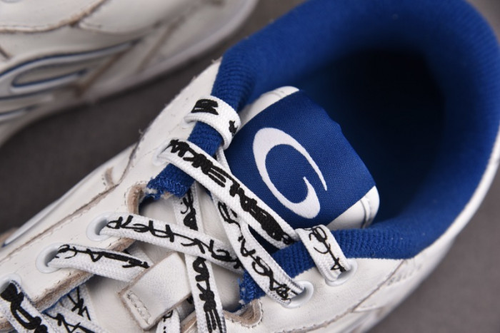 BL Hamptons Worn-Out -COPSHOE BL - WO 05