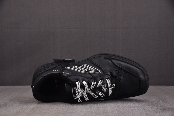 BL Hamptons Worn-Out -COPSHOE BL - WO 03