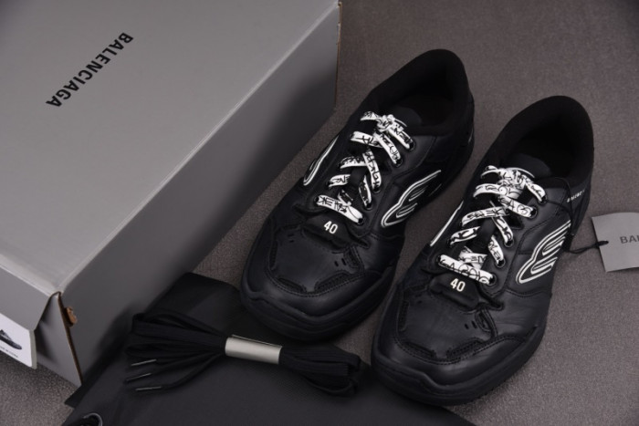 BL Hamptons Worn-Out -COPSHOE BL - WO 03