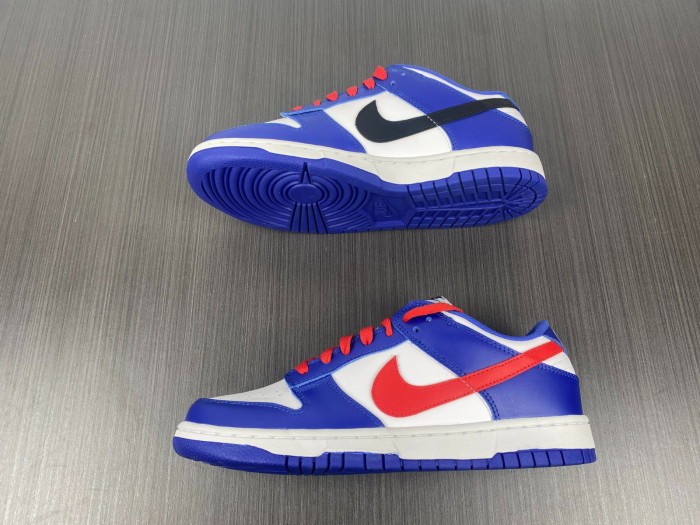 dunk low gs