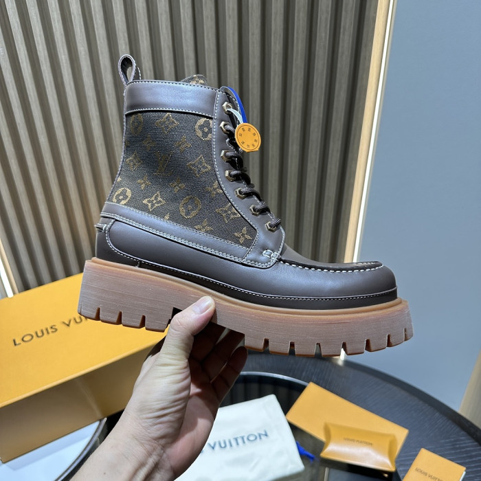 LVT BOOT COPSHOE L&V-BT21