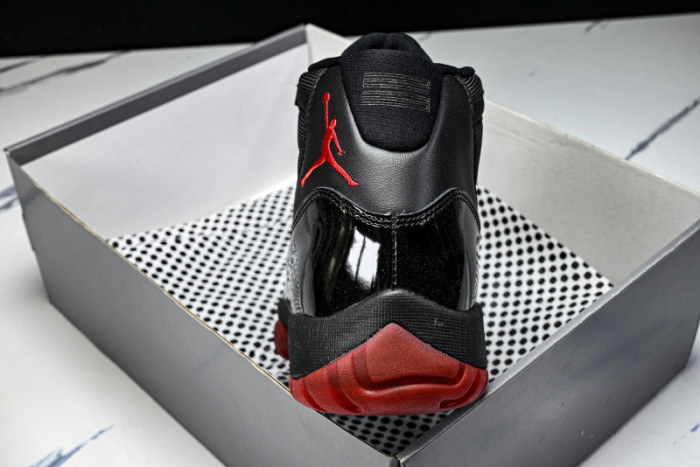 Air Jordan 11 378037-326
