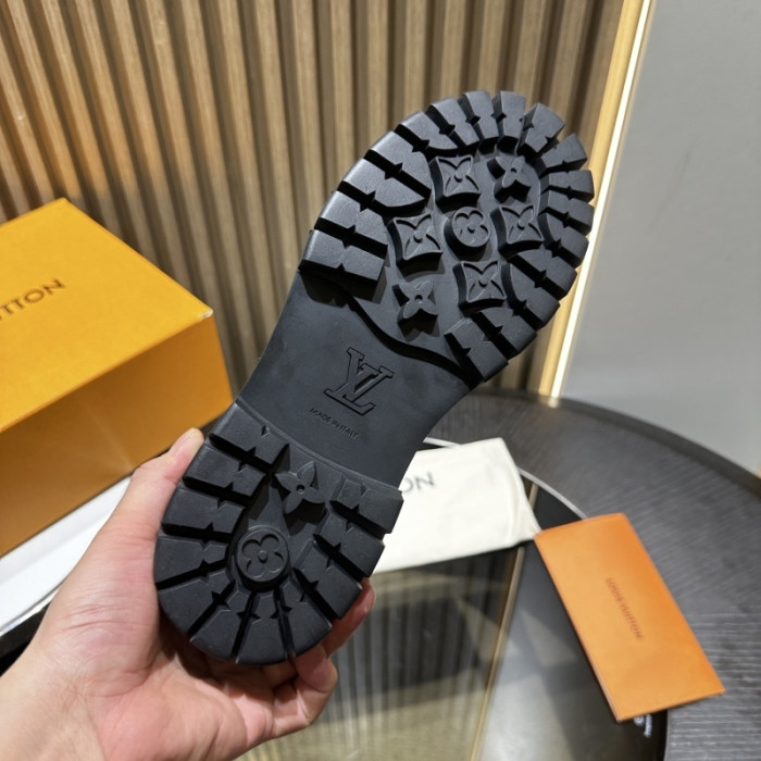 LVT BOOT COPSHOE L&V-BT01