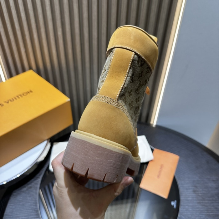 LVT BOOT COPSHOE L&V-BT06