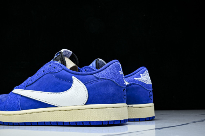 Travis Scott x Air Jordan DM7866-400