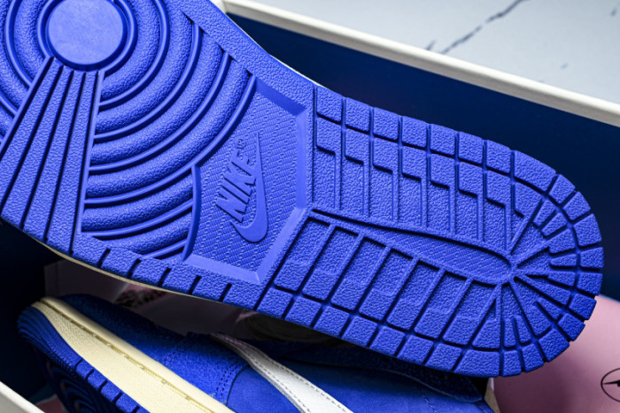 Travis Scott x Air Jordan DM7866-400