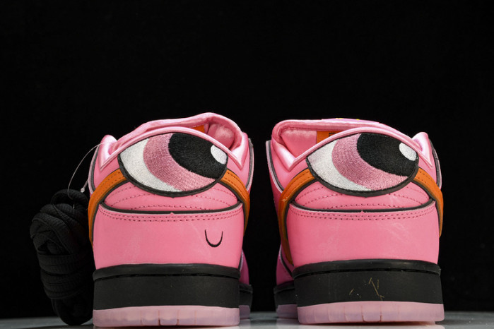 the powerpuff girls x dunk low pro sb qs