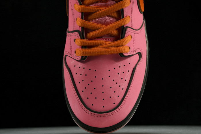 the powerpuff girls x dunk low pro sb qs