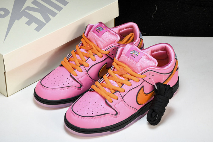 the powerpuff girls x dunk low pro sb qs