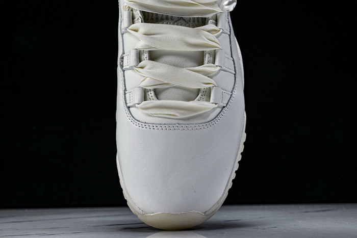 Jordan 11 Retro Pearl - AR0715-110