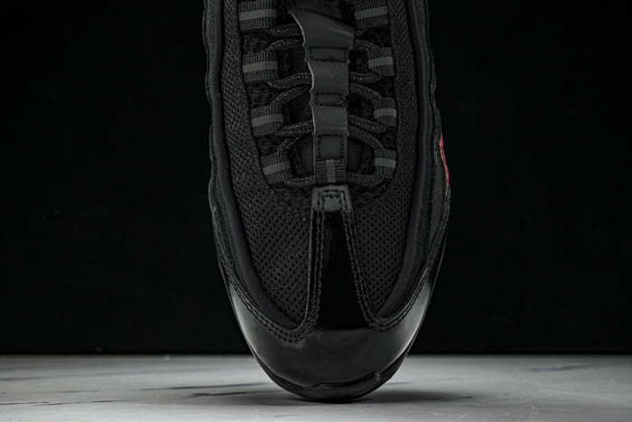 Nike Air Max 95 SP Undefeated Black - IB4453-001
