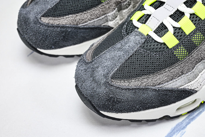 Nike Air Max 95 OG Reverse Gradient Neon - HM4738-001