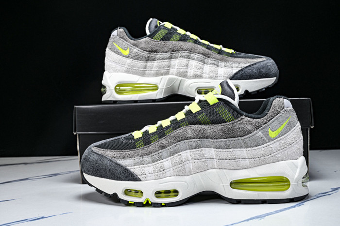 Nike Air Max 95 OG Reverse Gradient Neon - HM4738-001