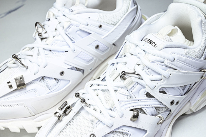 BL TRACK -COPSHOE BL -Track 09