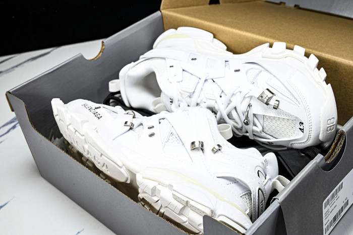 BL TRACK -COPSHOE BL -Track 09