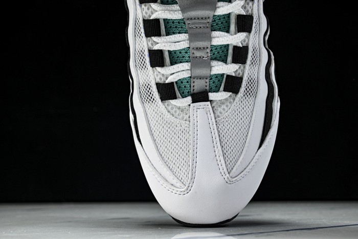 Nike Air Max 95 OG "Black Border" IM7409-100