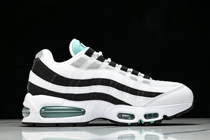 Nike Air Max 95 OG "Black Border" IM7409-100