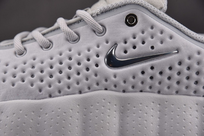 Nike Mind 002 