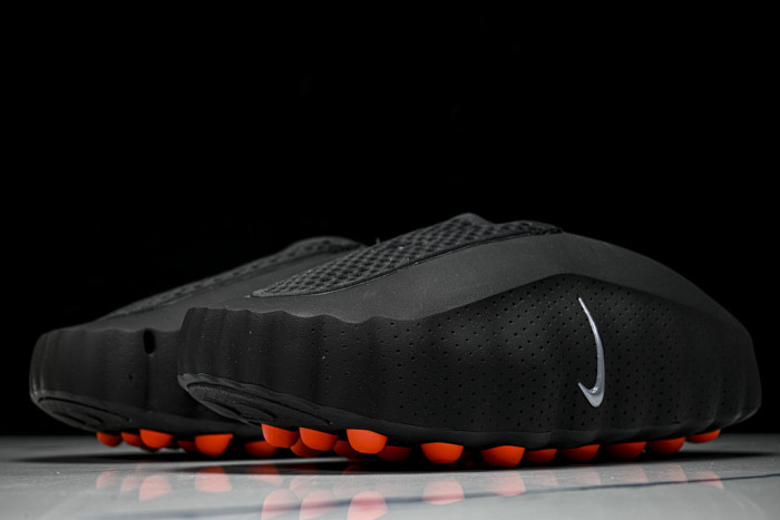 Nike Mind 001 