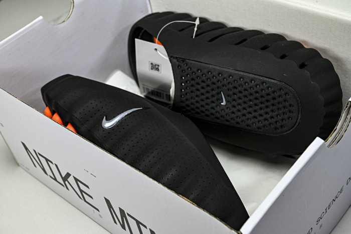 Nike Mind 001 