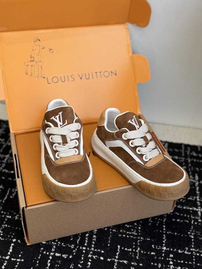 LVT Tilted Sneaker COPSHOE L&V-TI02