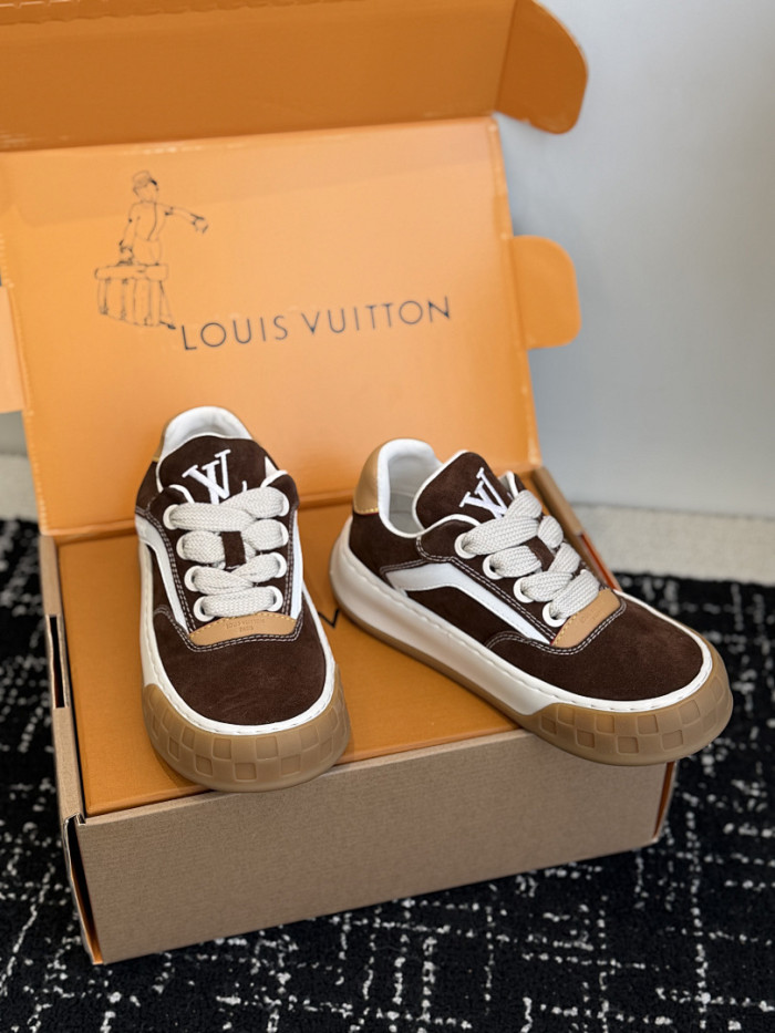 LVT Tilted Sneaker COPSHOE L&V-TI04