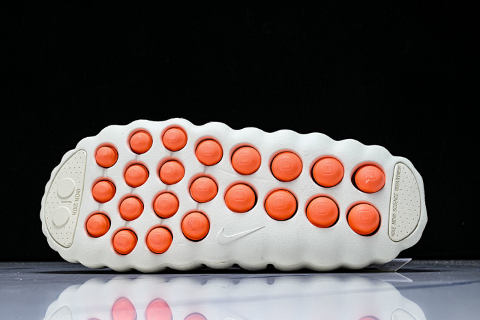 Nike Mind 001 