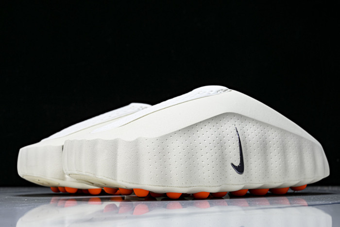 Nike Mind 001 