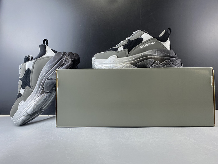 bl triple s trainers clear sole black grey 545325 g09o1 9532
