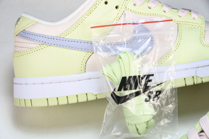 wmns dunk low