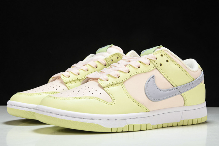 wmns dunk low