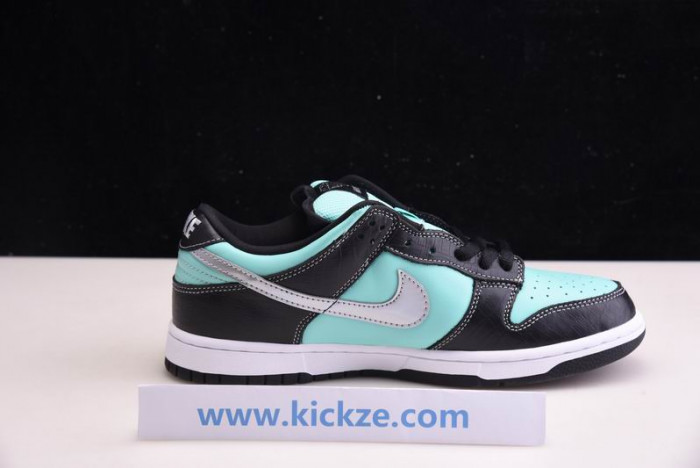 nike dunk sb low diamond S*pply co. "t*f*ny" - 304292-402
