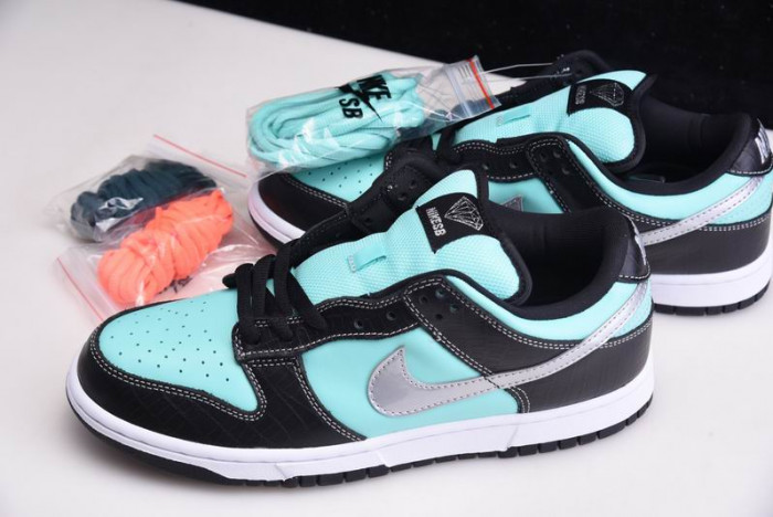 nike dunk sb low diamond S*pply co. "t*f*ny" - 304292-402