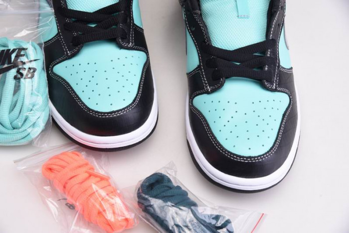 nike dunk sb low diamond S*pply co. "t*f*ny" - 304292-402